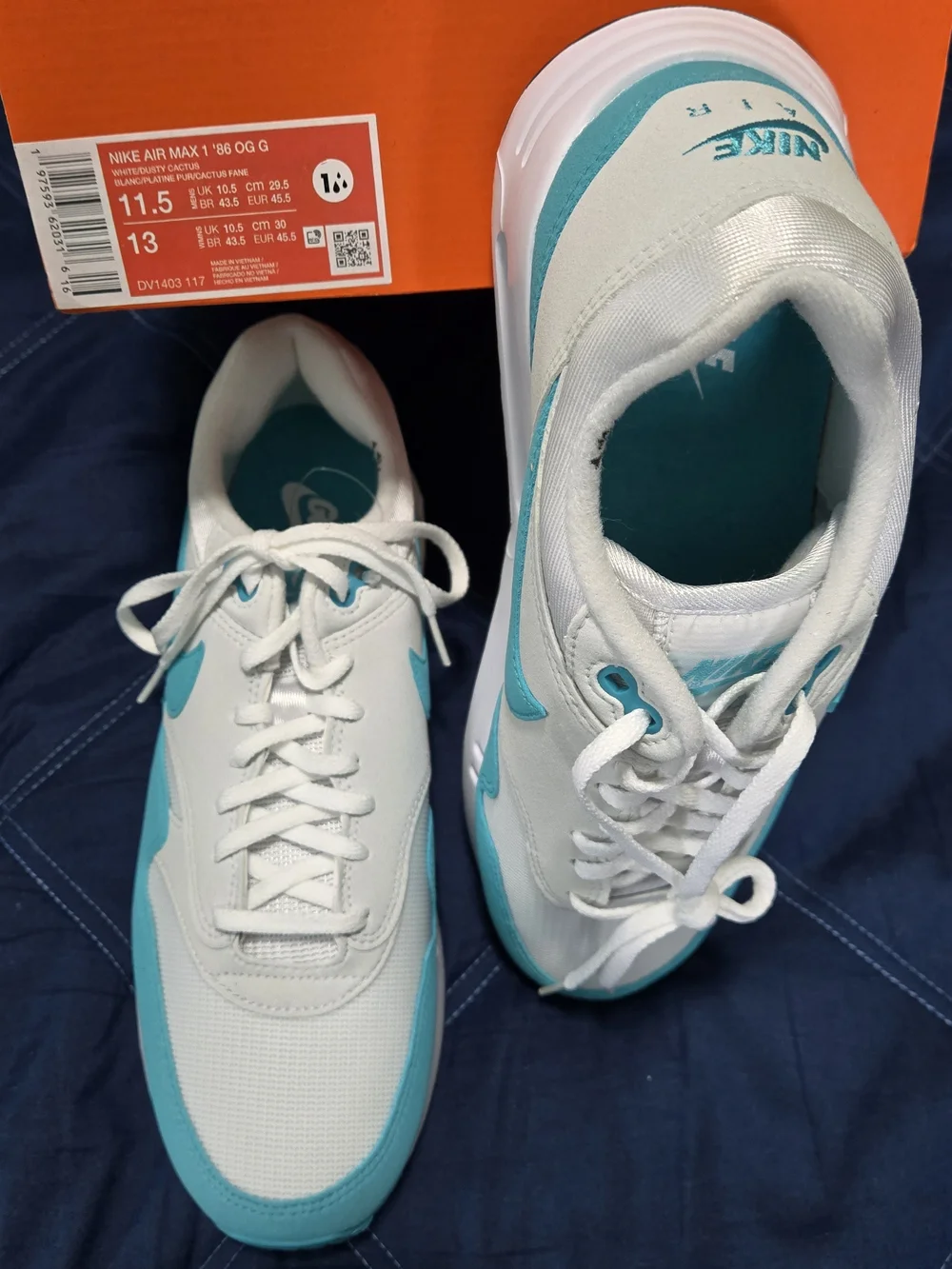 Nike Air Max White and Teal Sneakers
